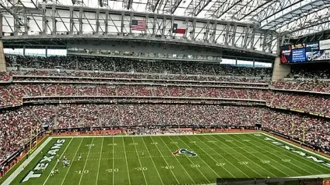 阿根廷迎战巴西九游体育平台：南美巅峰对决门票8.5万张瞬间售罄！